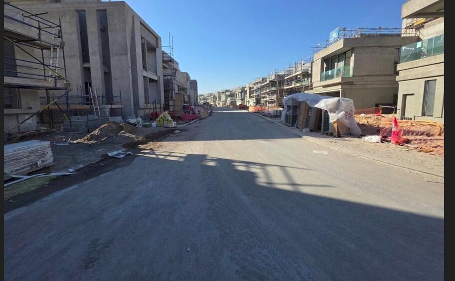 The Mansions - Sobha Hartland II - Construction