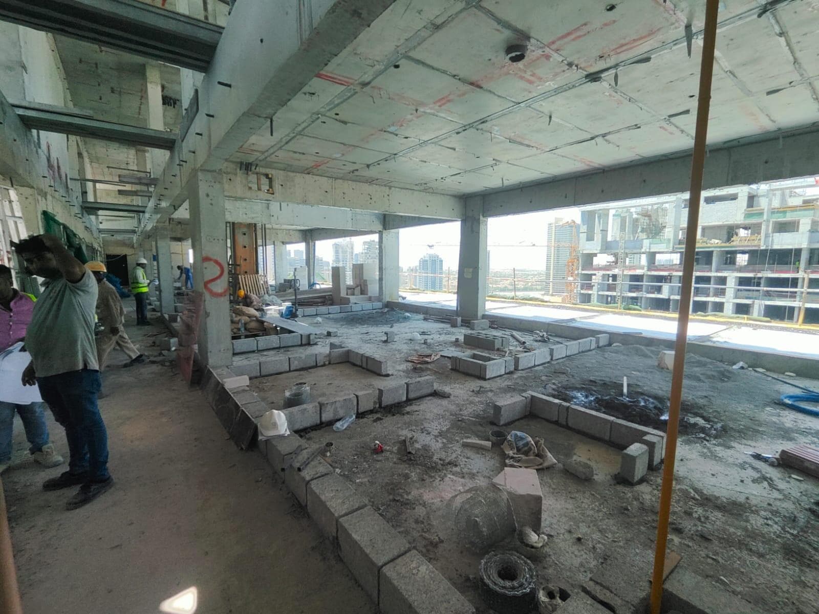 Vue By Crystal Bay - Construction