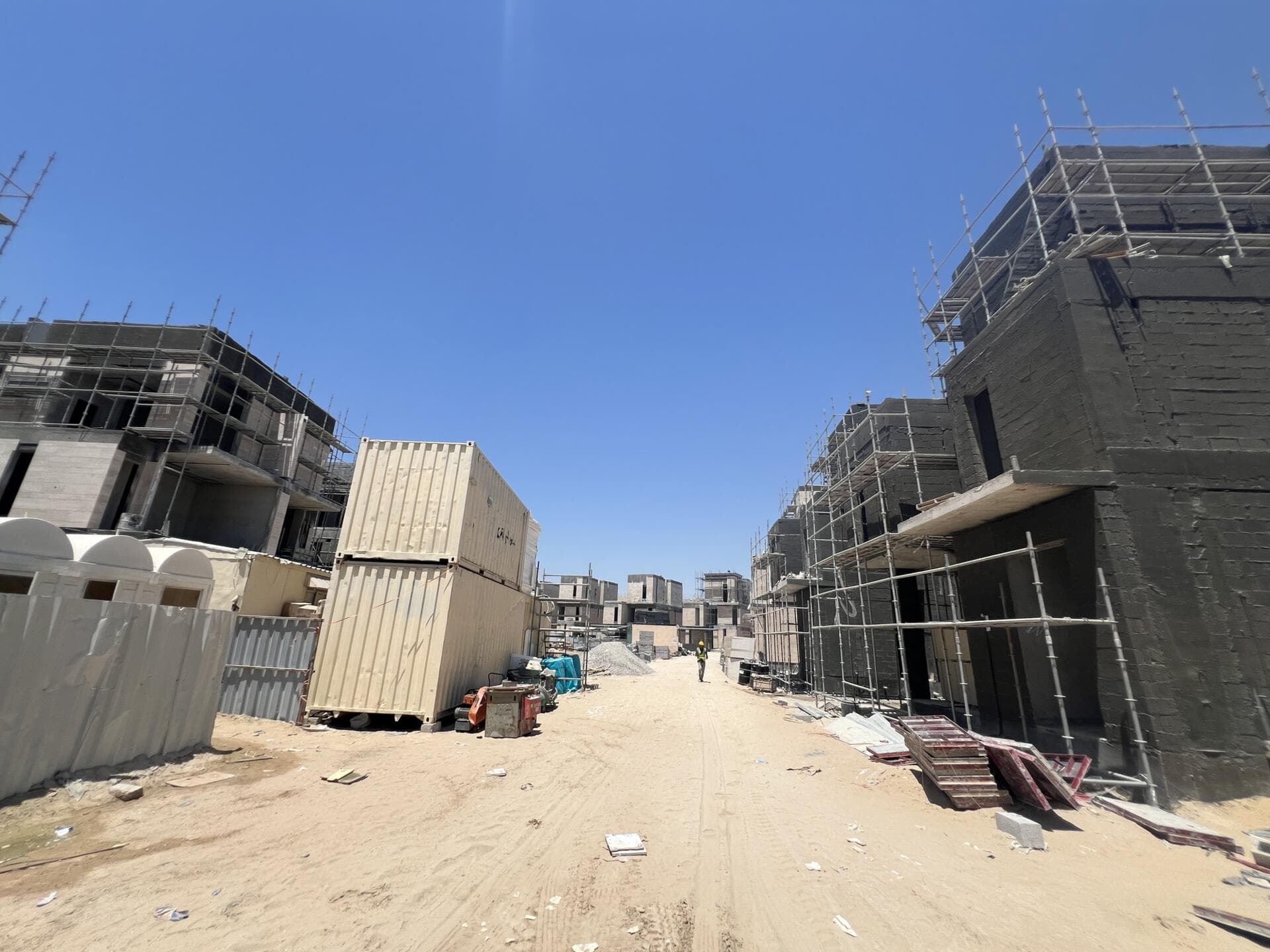 Lua Residences - Construction