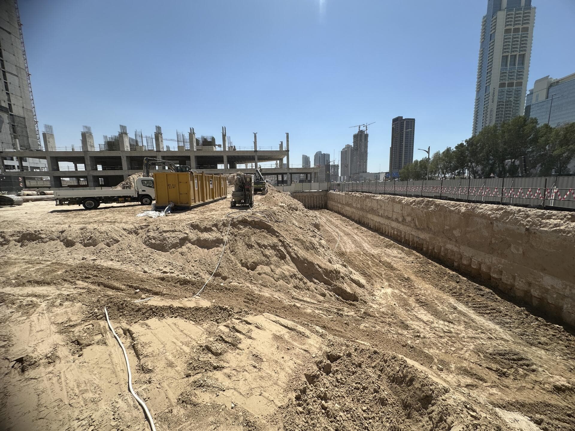 Samana Sky Views - Construction