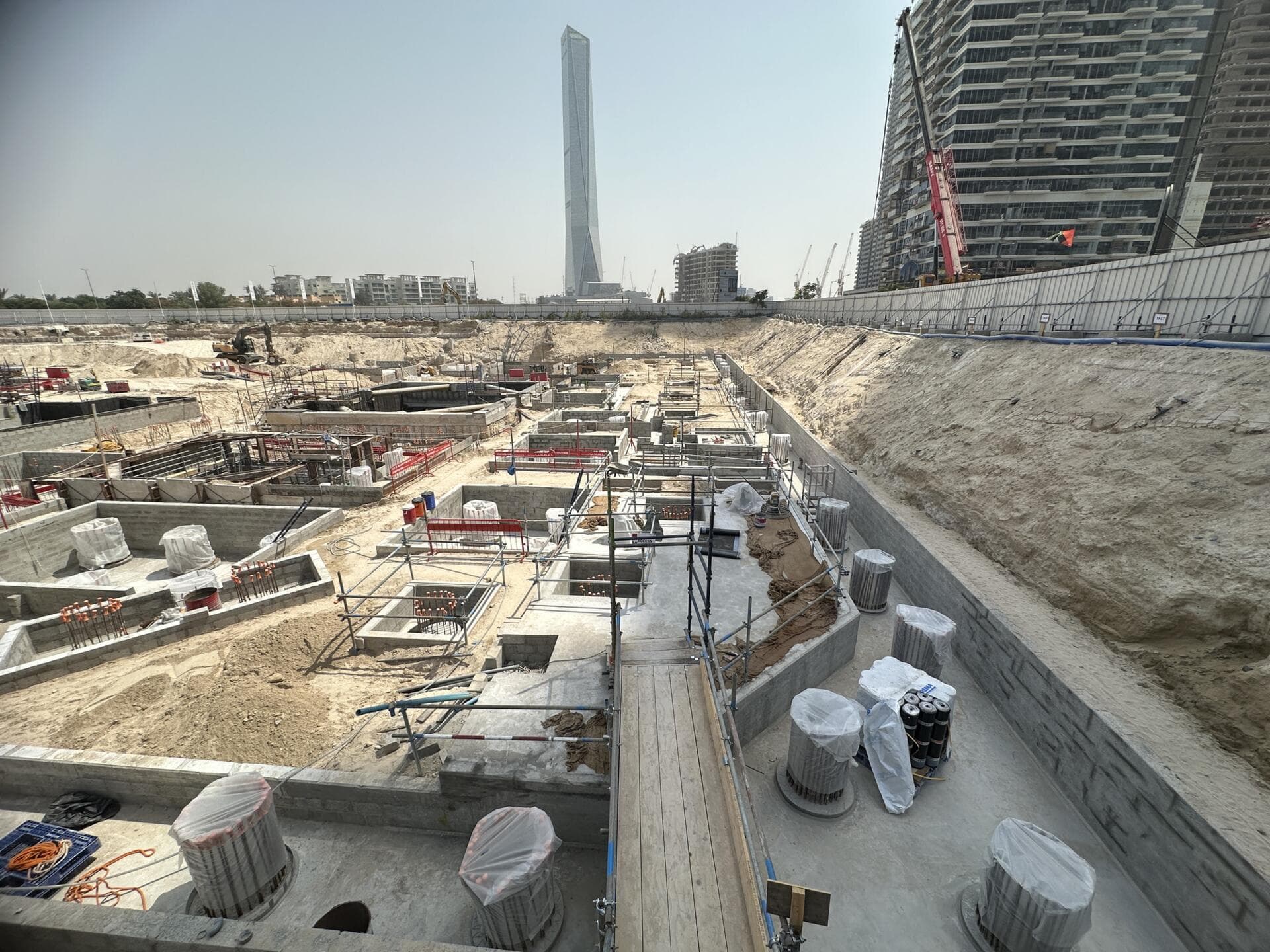 Serenia District - East - Construction