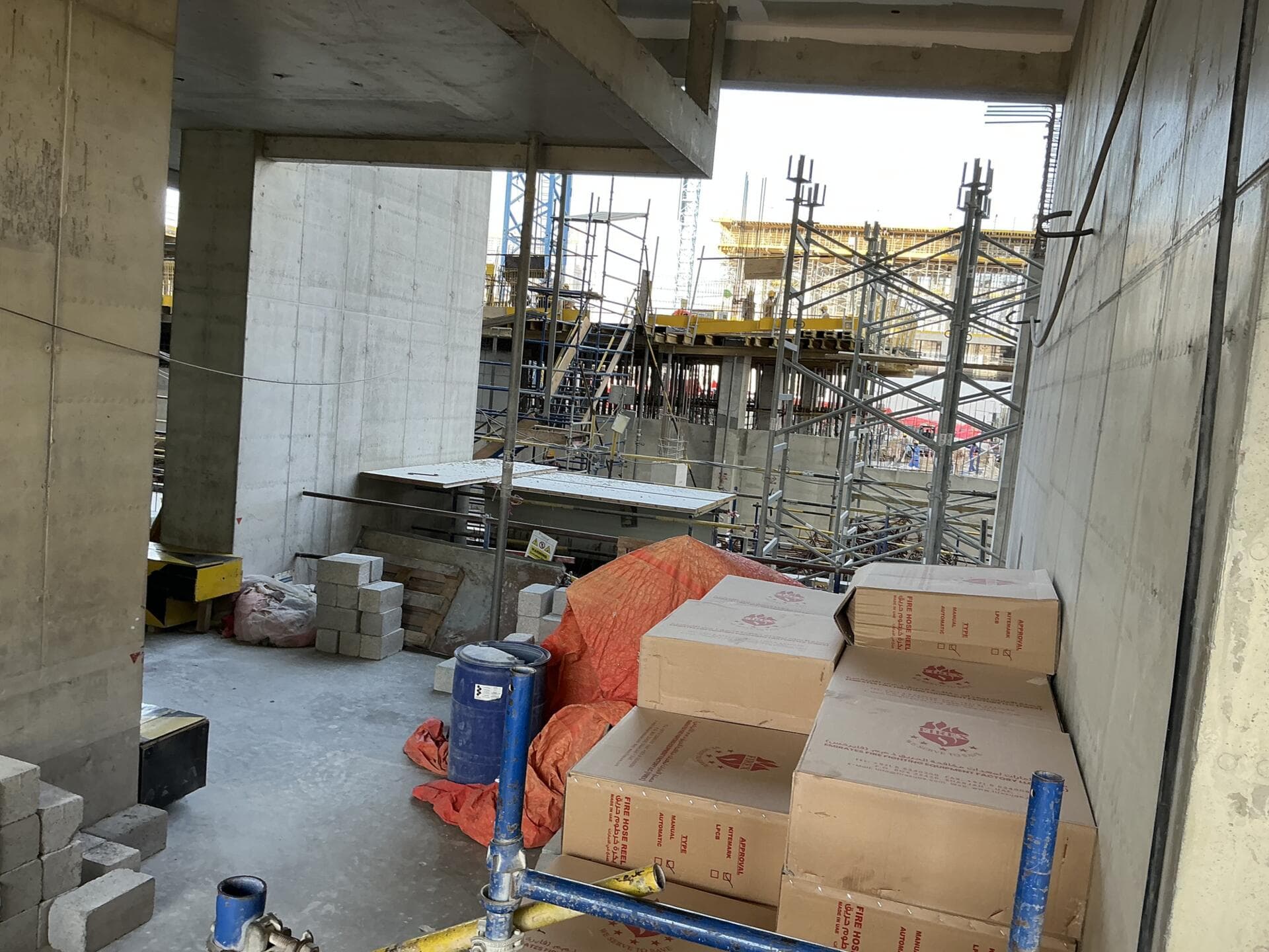 360 Riverside Crescent - Construction