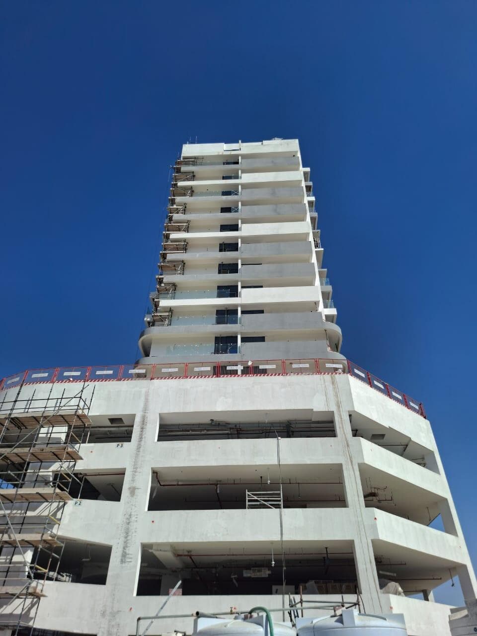 Azizi Grand - Construction