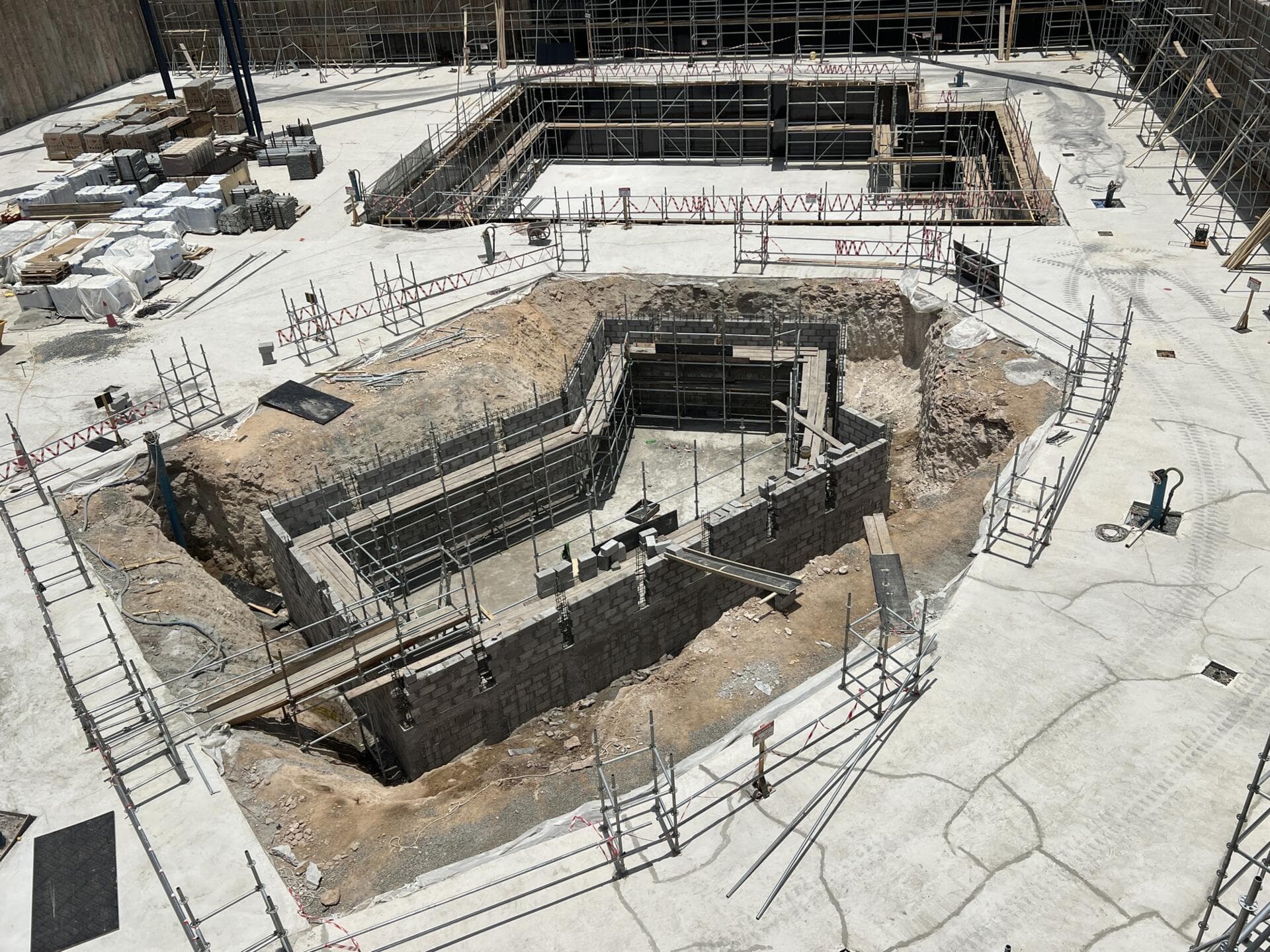 The Boulevard - Construction