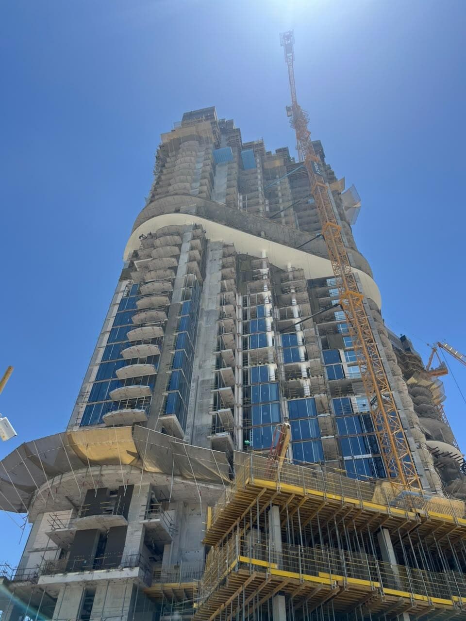Skyscape Avenue - Construction