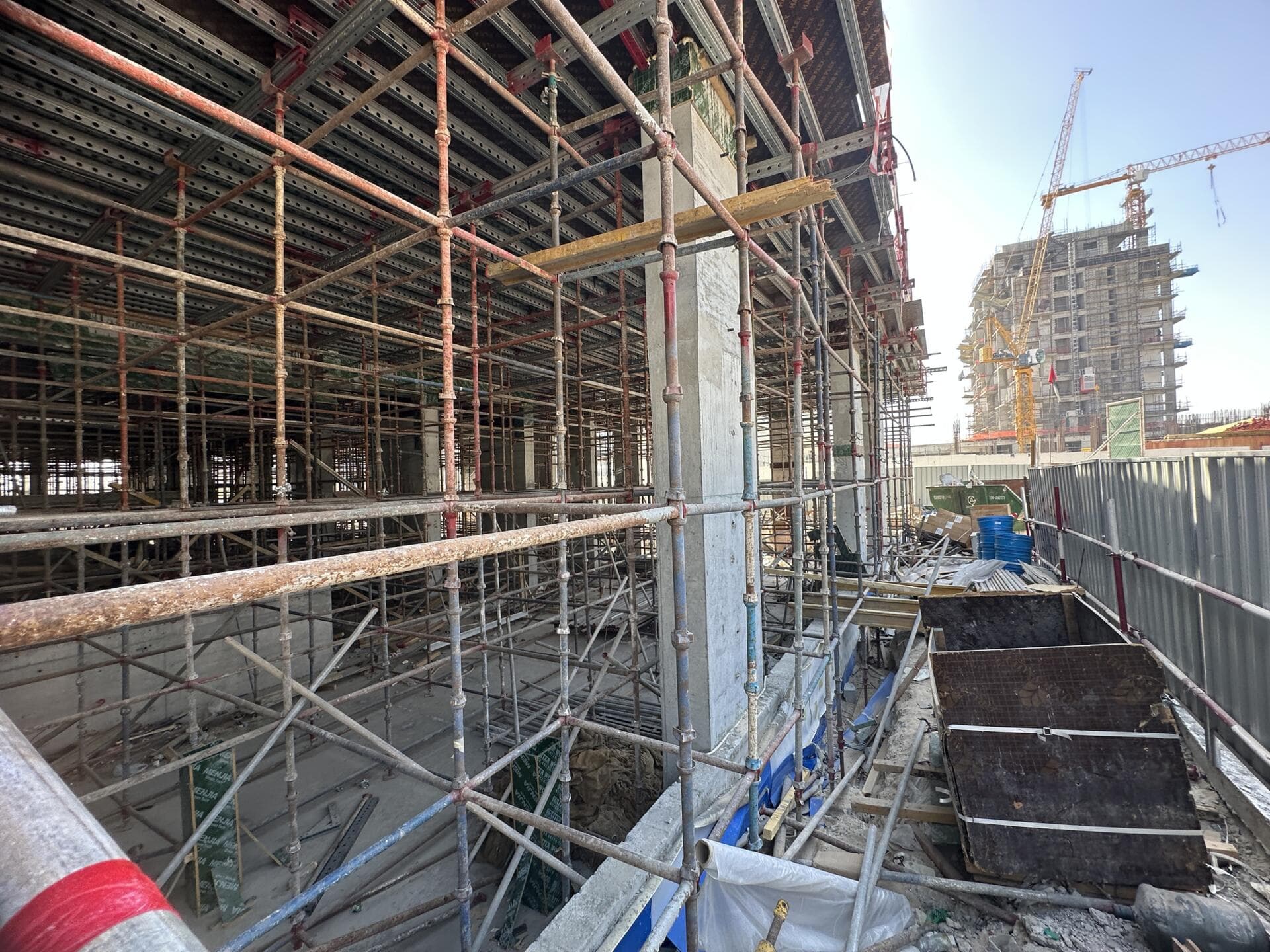 Samana California - Construction