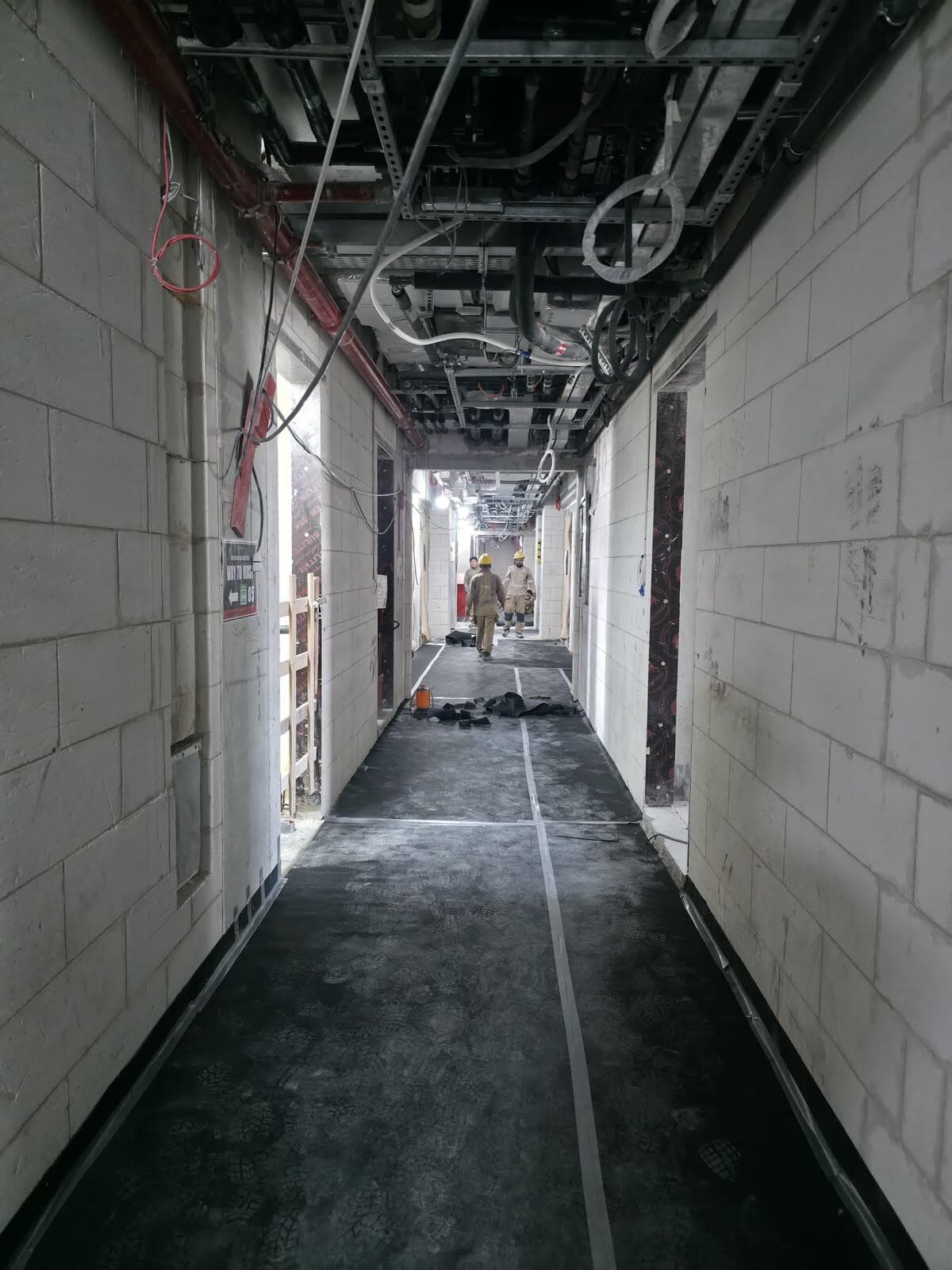 310 Riverside Crescent - Construction