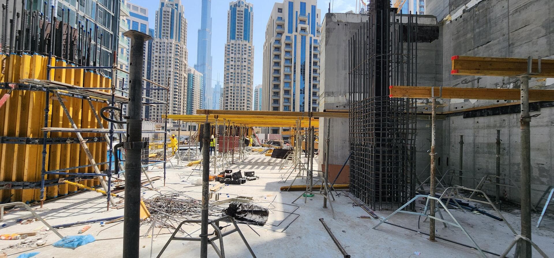 Fairmont Residences Solara Tower - Construction